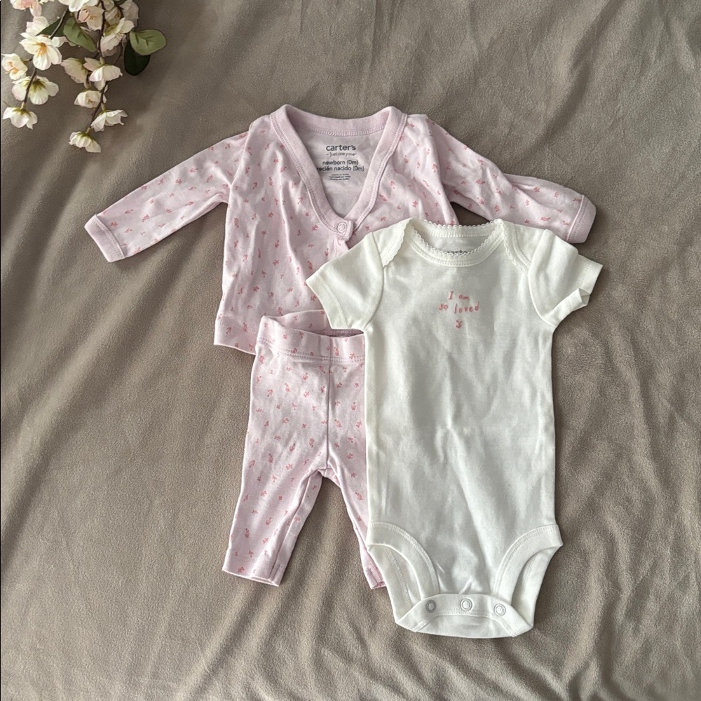carter’s newborn clothes